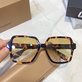 BURBERRY Модель： BE4379 Размер： 57х18-140