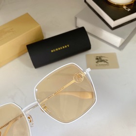 BURBERRY Модель： B 4819 Размер： 61х17-145