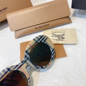 BURBERRY Модель： B 4370 Размер： 50 x 20 x 145