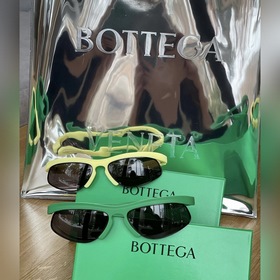 Официальный сайт BOTTEGA VENETA Модель： BV1114S