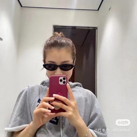 Новая модель на официальном сайте CELINE  CL4S184 →Белый