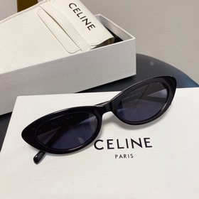 Новая модель на официальном сайте CELINE  CL4S184 →Белый