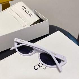Новая модель на официальном сайте CELINE CL4S184 → Белый