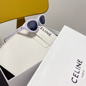 Новая модель на официальном сайте CELINE CL4S184 → Белый
