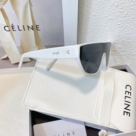 CELINE Селин, модель, аналогичная модели, представленной на фотог