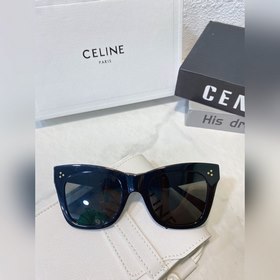 Модель CELINE, аналогичная модели популярной в Интернете. Модель：