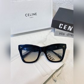 Модель CELINE, аналогичная модели популярной в Интернете. Модель：