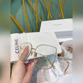 Новые модели на официальном сайте CELINE Очки в большой оправе с 