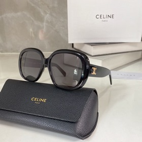 Новые товары на официальном сайте CELINE Минималистичный дизайн о