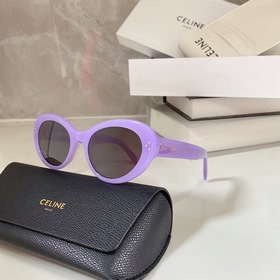 Новая реклама на официальном сайте CELINE. Простой стиль, который