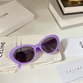 Новая реклама на официальном сайте CELINE. Простой стиль, который