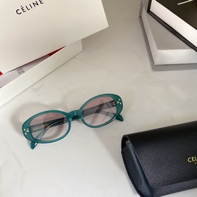 Рекомендуем новую модель Celine*CL4S212 #