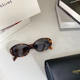 Рекомендуем новую модель Celine*CL4S212 #