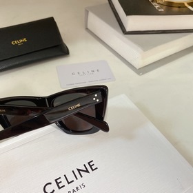 CELINE Селин  Модель： CL40187  Материал обладает объемным эфф
