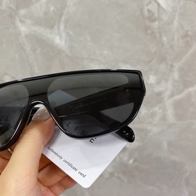 Официальный сайт CELINE Детали  Модель： CL40195