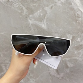 Официальный сайт CELINE    Модель： CL40195