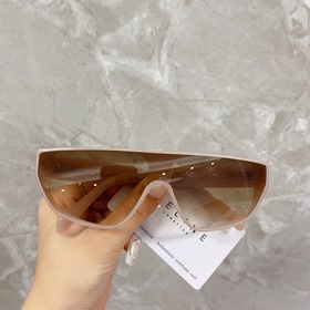Официальный сайт CELINE    Модель： CL40195