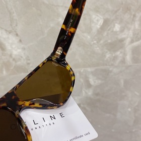 Официальный сайт CELINE    Модель： CL40195