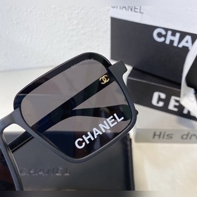 Многие блогеры интернет-знаменитости носят очки CHANEL*CH4289 с к