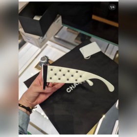 Последние экземпляры Chanel. Эта модель стала настоящим хитом. Ч