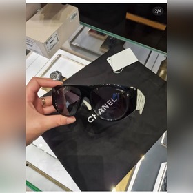 Последние экземпляры Chanel. Эта модель стала настоящим хитом. Ч