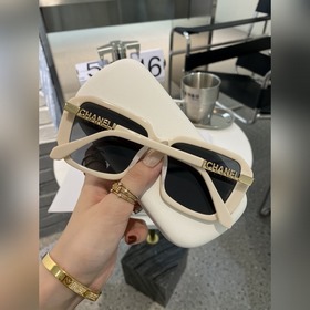 CHANEL Полигональные солнцезащитные очки из пластика CH 6286 Моло