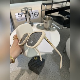 CHANEL Полигональные солнцезащитные очки из пластика CH 6286 Моло