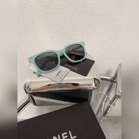 CHANEL представляет новую модель очков.  Очень подходит для свет