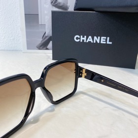 Chanel, модель 5982, размер 63-13-140