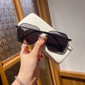 Солнцезащитные очки CHANEL ~~~CH6289 Классический черный