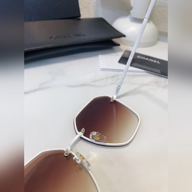 223/Chanel*Новинка! Идеально подходит к любому образу, зажжет сер