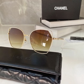 Chanel CH8233 Размер： 59 x 18 x 145