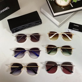 Chanel CH8233 Размер： 59 x 18 x 145