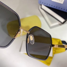 chanel GG0890 Размер： 60 x 18 x 145
