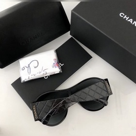 chanel, модель, аналогичная моделинтернет-знаменитости, подержанн