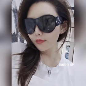 chanel, модель, аналогичная моделинтернет-знаменитости, подержанн