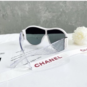 Белые оправы Chanel с полными углами, в стиле средневековой Европ