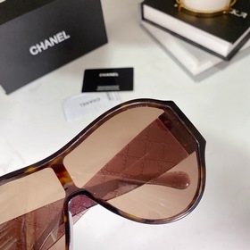 Структура рельефного узора Chanel, популярного в Интернете Фотогр