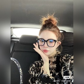 Рамка для фотографий «Натуральный макияж» с элегантным дизайном