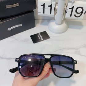 CHROME HEARTS Модель： CH8167 Размер： 54-16-156