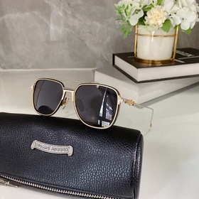 CHROME HEARTS Модель： HUMPSTER Размер： 55-20-147