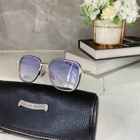CHROME HEARTS Модель： HUMPSTER Размер： 55-20-147
