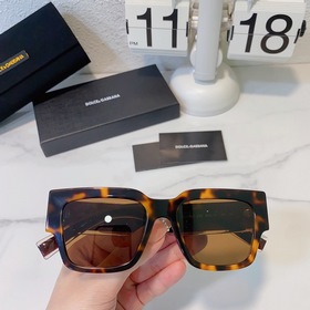DOLCE & GABBANA Модель： DG6184 Размер： 52 мм, 18-145 мм