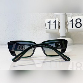 DOLCE & GABBANA Модель： DG 8156 Размер： 53 мм, 17-145
