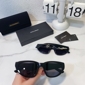 DOLCE & GABBANA Модель： DG4438 Размер： 54/20-145