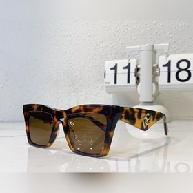 DOLCE & GABBANA Модель： DG4439 Размер： 54/19-145