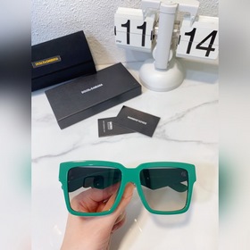 DOLCE & GABBANA Модель： DG4438 Размер： 55х19-145
