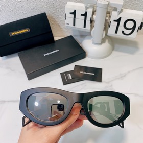 Квадратная форма, яркие цвета, эластичная оправа DOLCE & GABB