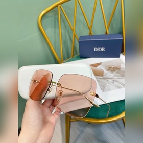 Эти солнцезащитные очки от Dior подходят практически к любому обр