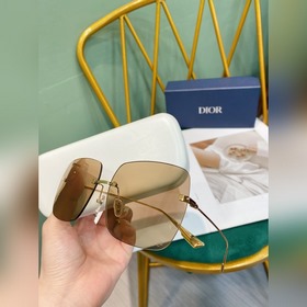 Эти солнцезащитные очки от Dior подходят практически к любому обр